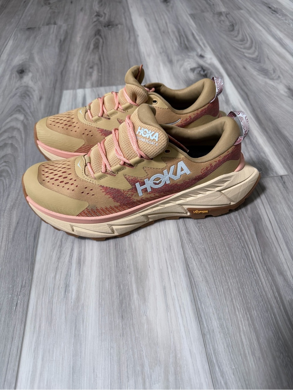 HOKA Skyline-Float X Women’s Size 9 Tan Pink Trail Hiking Shoes Vibram - Picture 3 of 12